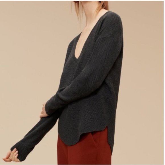 Aritzia Sweaters - Aritzia wilfred charcoal grey galois silk & cashmere V neck long sleeve sweater